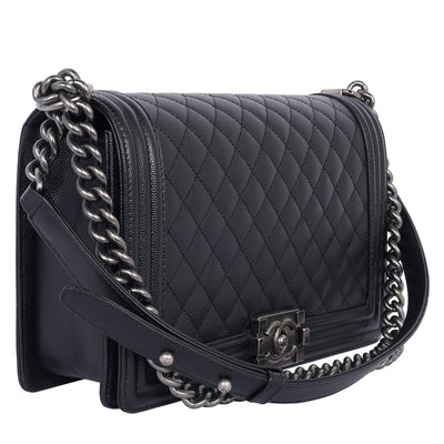 Caviar Quilted Large Boy Flap Bag Black